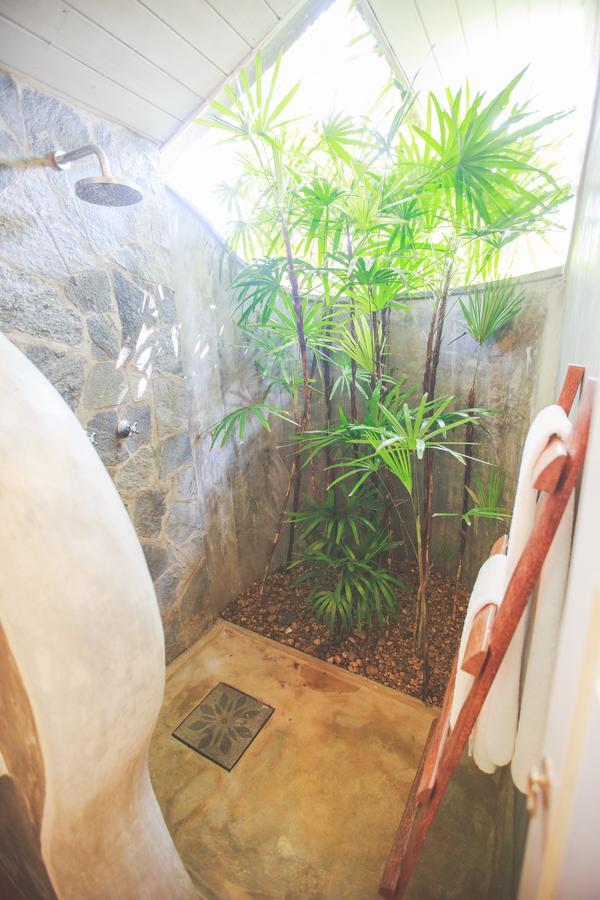 Karmel Villa Thalduwa Island - Five Bedroom Luxury Villa With Private Pool Ahangama Exterior photo
