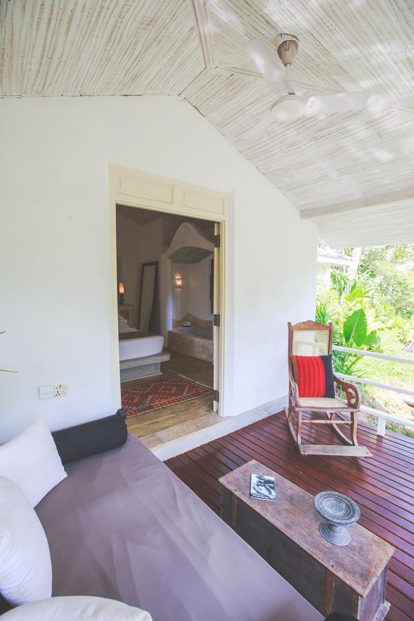 Karmel Villa Thalduwa Island - Five Bedroom Luxury Villa With Private Pool Ahangama Exterior photo